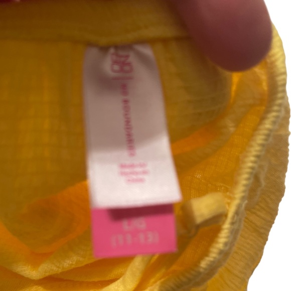 No Boundaries Juniors Yellow Top with Lace Size L - Picture 7 of 7